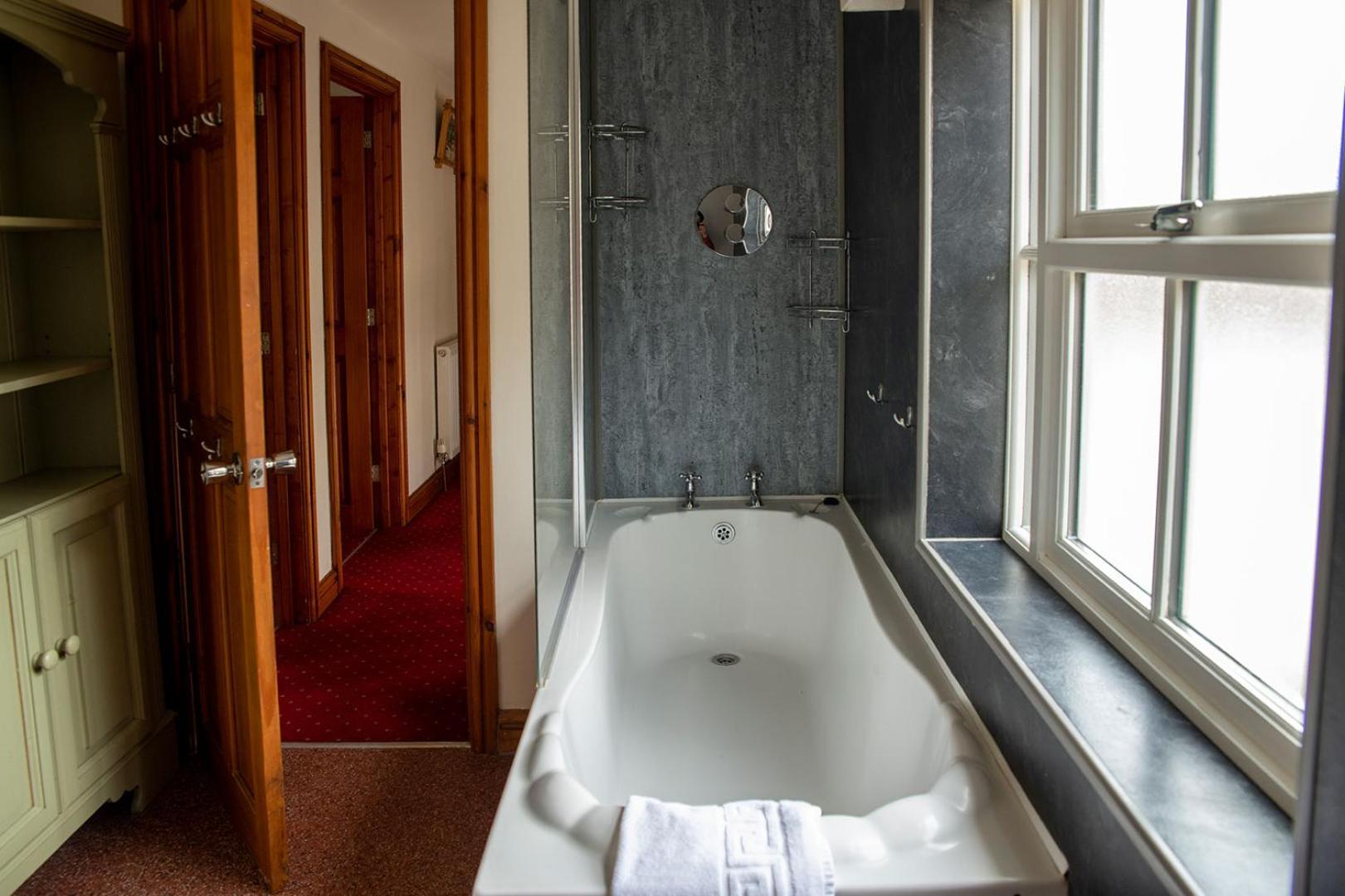 The Knighton Apartment by Paymán Club Esterno foto